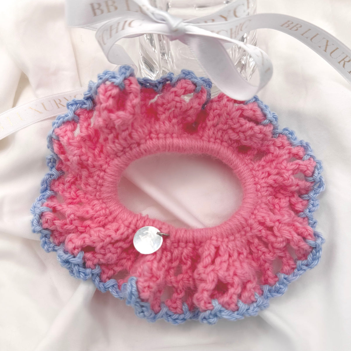 MARIE SCRUNCHIE - Handgefertigter Rosa Scrunchie